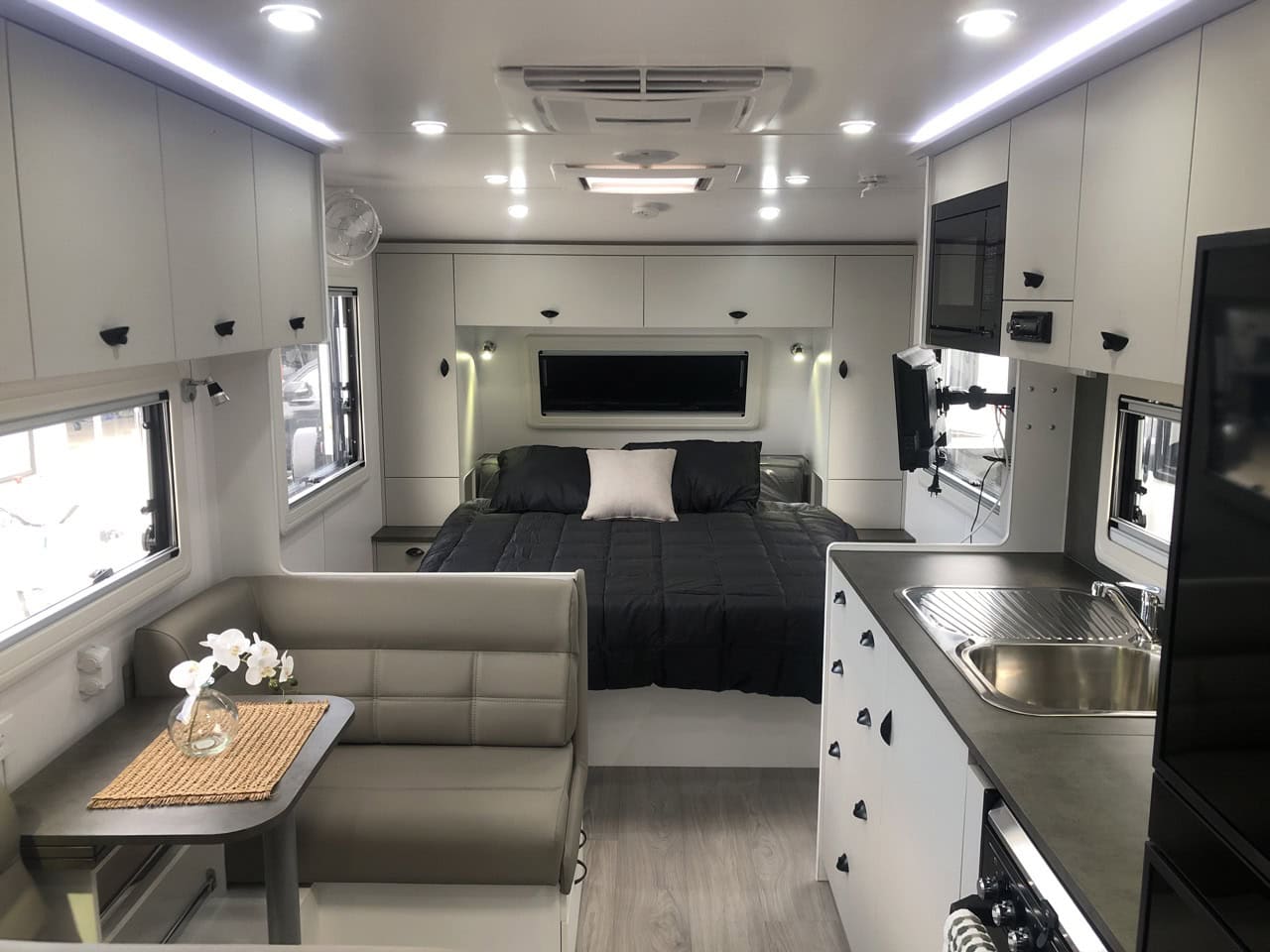 2023 Franklin Razor 200 Caravan Explorer Caravan Sales Adelaide